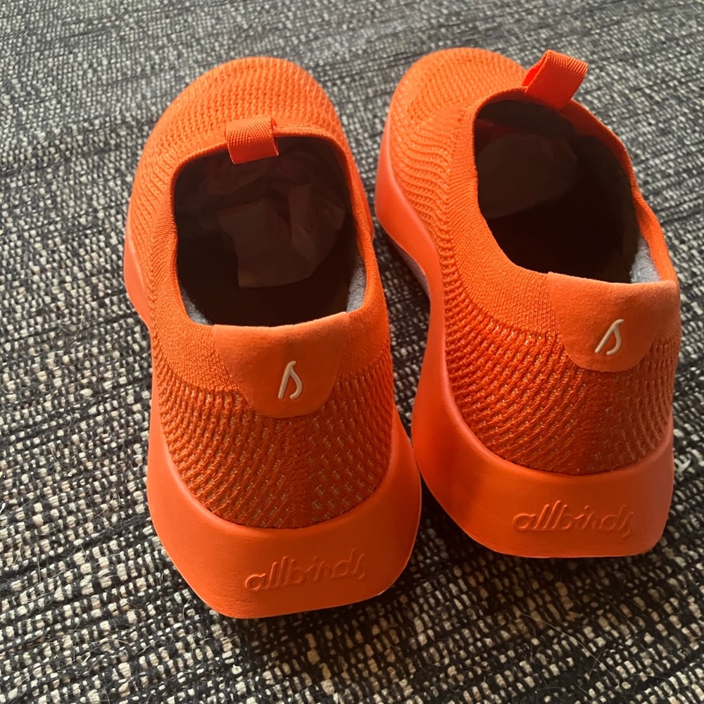 Women’s size 9 orange slip on Allbirds - Picture 3 of 10